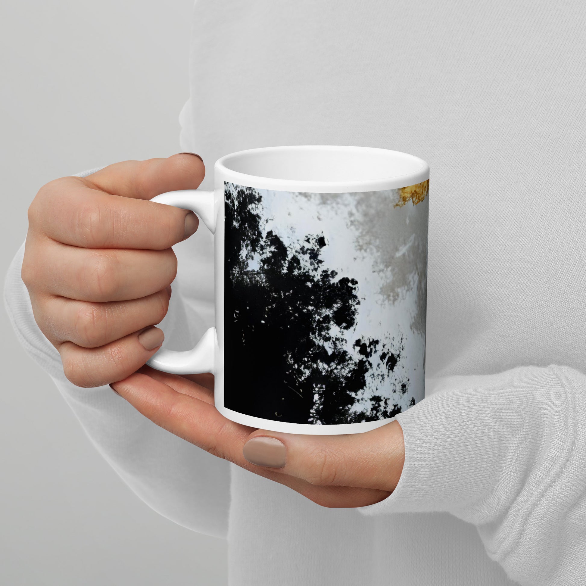 ABSTRACT WAVES White glossy mug - ASHRILEYPRINTS