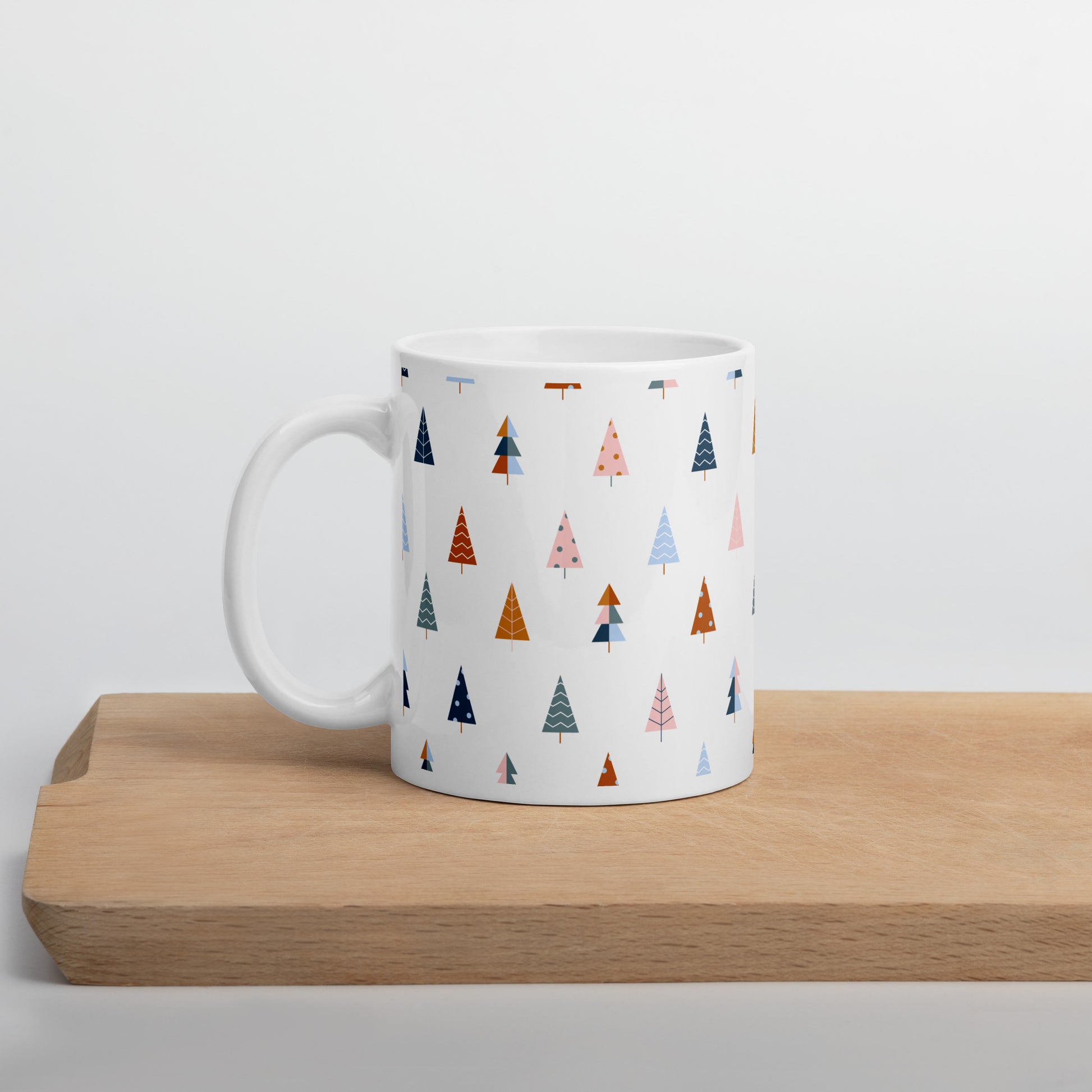 CHRISTMAS TREE White glossy mug - ASHRILEYPRINTS