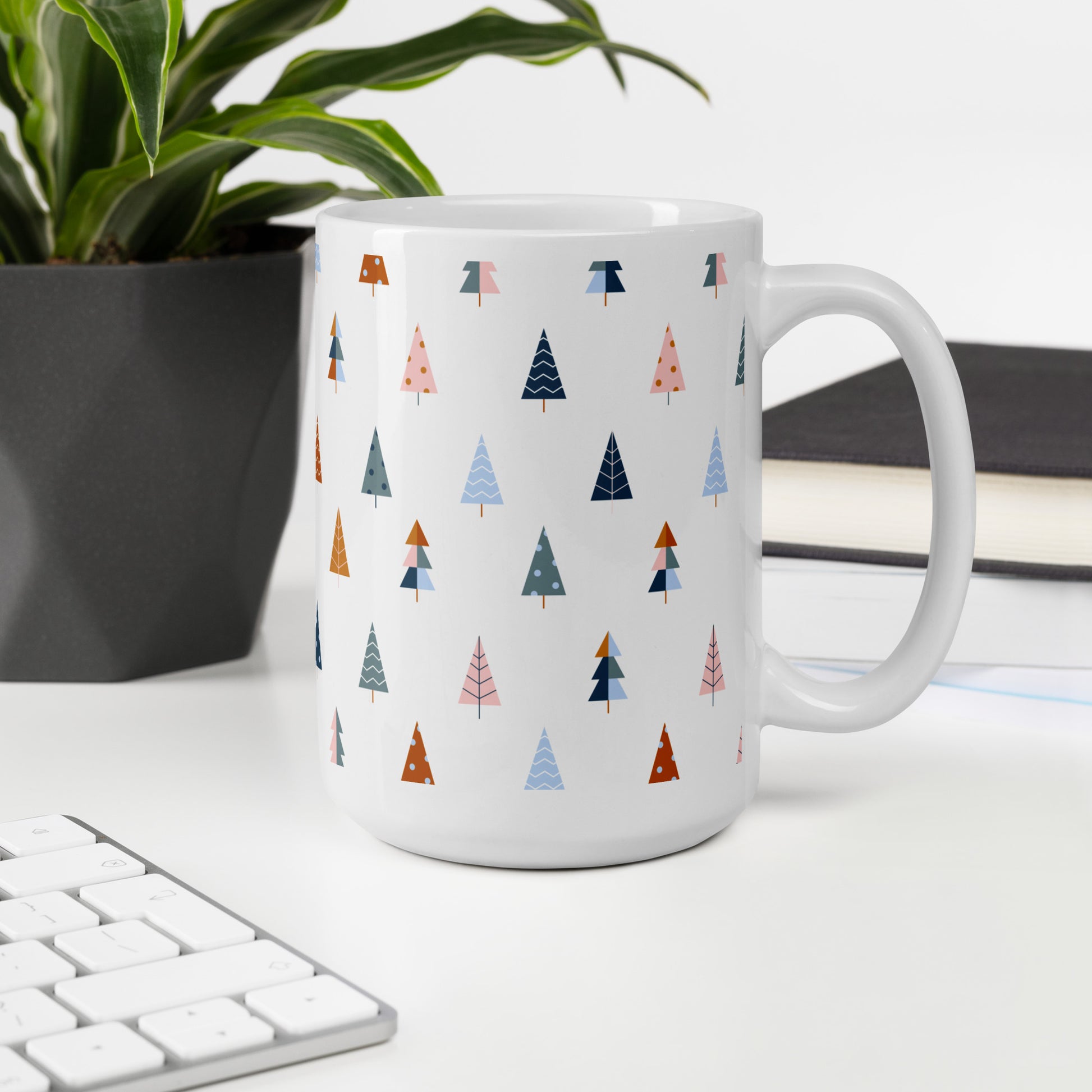 CHRISTMAS TREE White glossy mug - ASHRILEYPRINTS