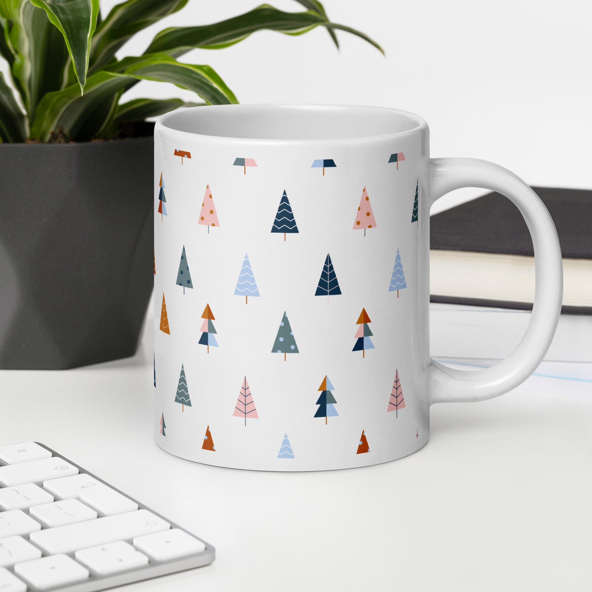 CHRISTMAS TREE White glossy mug - ASHRILEYPRINTS